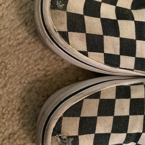 vans! - Picture 4 of 5